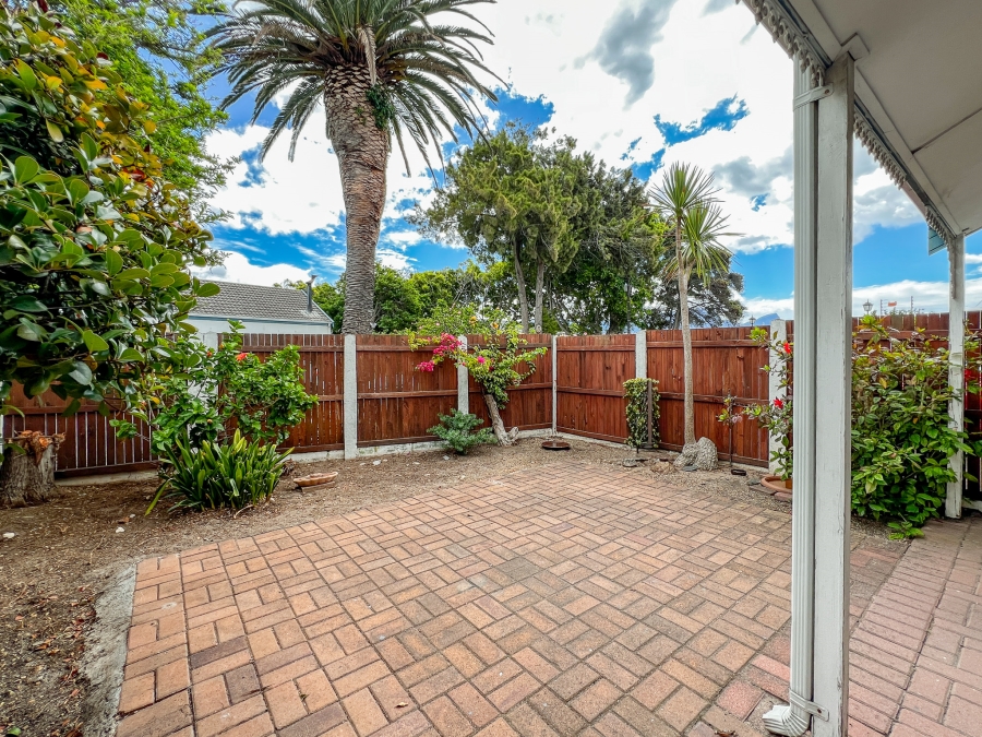 3 Bedroom Property for Sale in Bergvliet Western Cape